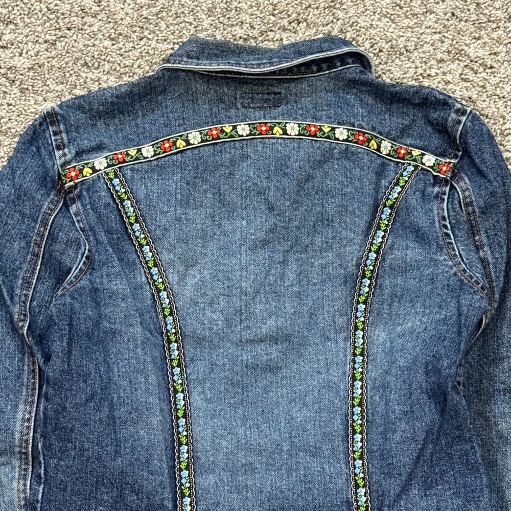 VTG Mademoiselle Womens Denim Jean Jacket Embroidered Floral Trim Size S - Picture 7 of 7